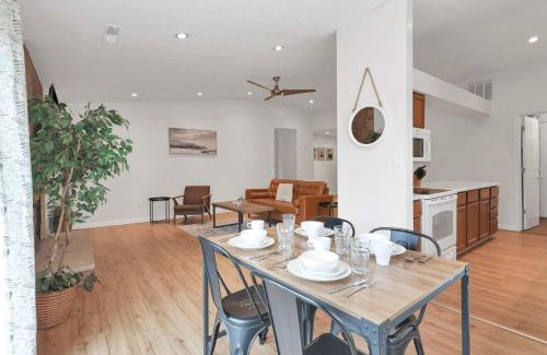 Columbus Casa | The Spacious Hilliard House