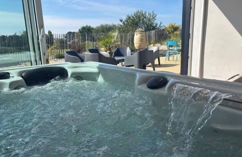 Trelevern Villa | The spacious Tomé loft 10 minutes' walk from the beaches of Trélévern