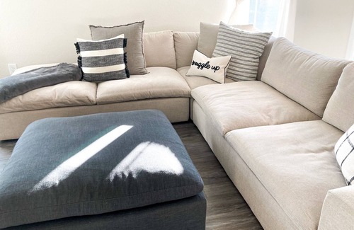 Chesapeake Casa | The Sparks Home! Relaxing Space + Lux Kitchen