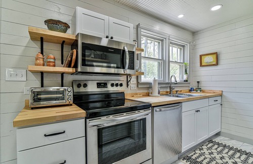 Swannanoa Casa | The Spruce House Cozy Home in Swannanoa