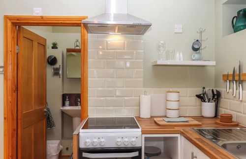 Black Torrington Cabaña | THE STABLE AT OWL COTTAGE, pet friendly in Halwill Junction