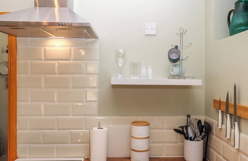 Black Torrington Cabaña | THE STABLE AT OWL COTTAGE, pet friendly in Halwill Junction