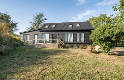 Bury St Edmunds Casa | The Stable Barn, Smallwood Farm House