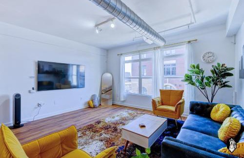 Downtown Memphis Apartamento | The Stallion #208 - Walk to Attractions - Modern Luxe Loft in Memphis Downtown with free covered gated parking