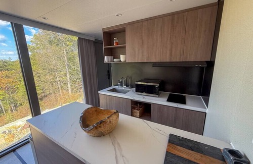 Campton Cabina | The Starship at Komodo Springs