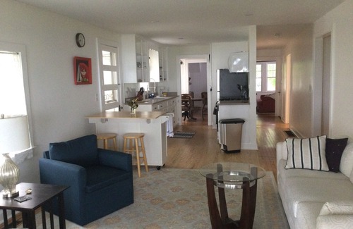Washington Casa | The Sterling House On the river and close to downtown