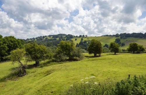 Downton on the Rock Casa | The Stone Barn