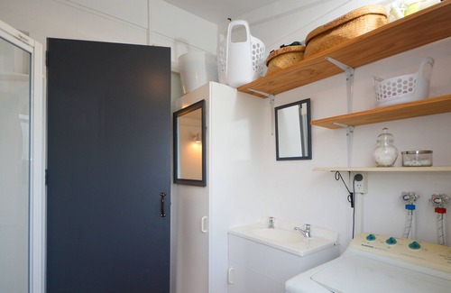 Doubtless Bay Cabaña | THE STOWAWAY - HIHI HOLIDAY HOME, pet friendly, with a garden in Hihi