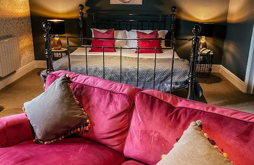 Frampton on Severn Hotel | The Stratford Park Hotel & Golf Club