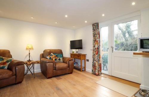 Newport Casa | The Studio at Dan y Garn