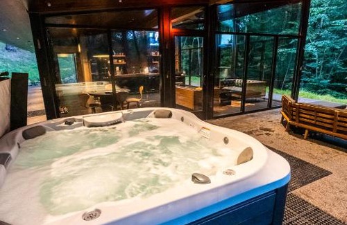 South Bloomingville Casa | The Study @ Lost Cavern