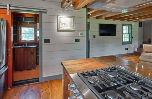 Baptistown Cabaña | The Summer Kitchen Cottage: Pastoral Elegance on a Farm Homestead