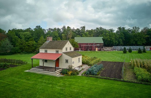 Baptistown Cabaña | The Summer Kitchen Cottage: Pastoral Elegance on a Farm Homestead