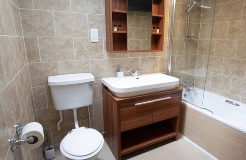 Hook Norton Hotel | The Sun Inn