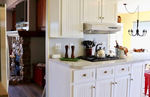 New Cambria Cabaña | The Sundae Cottage - A Missouri "Sweet Spot", capacidad para 11 personas, hermosas vistas
