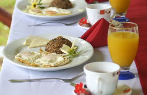 Bahía Drake Cabina | The Sunset Tucano Lodge