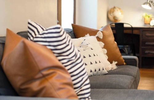 Washington Casa | The Sunshine Bungalow