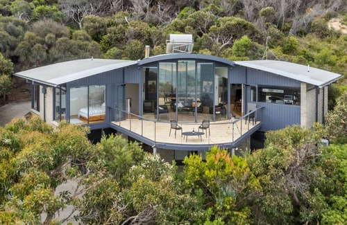 Eastern View Casa | The Surf Spot - Absolute beach front