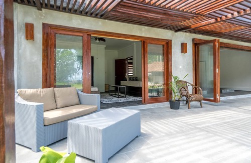 Tanjung Setia Villa | La villa de surf en Ujung Bocur