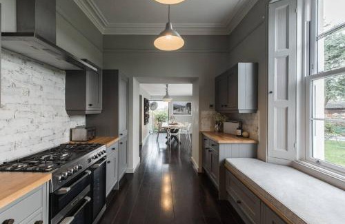 Kingskerswell Casa | The Surveyors House Devon, Luxury Victorian Villa in Torbay