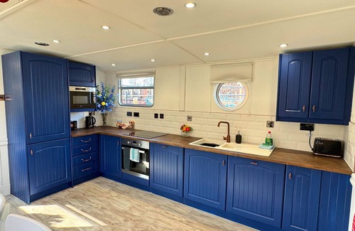 Barton under Needwood Casa | Barco-Baño Privado