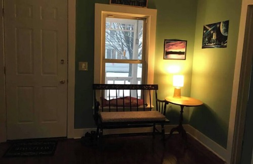 Glens Falls Casa | The Sweet Home in Glens Falls