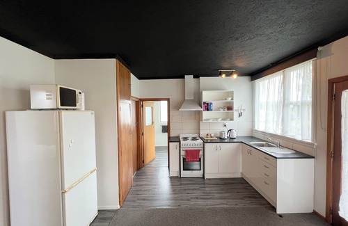 Southland Cabaña | The Sweet Retreat