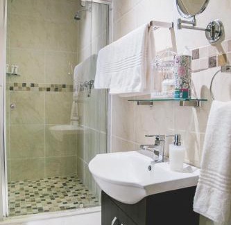 Komani Casa | The Symphony Guest House