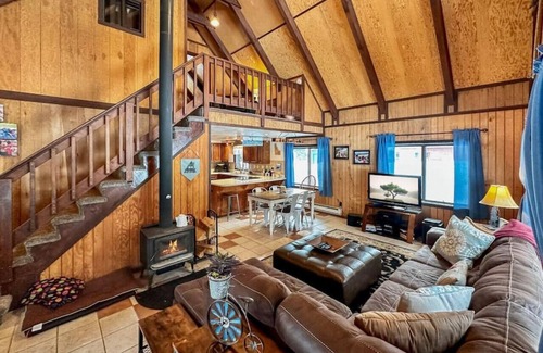 Wagon Wheel Apartamento | The Takeout Cottage .