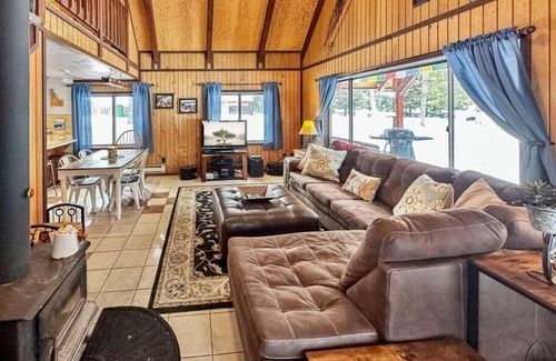 Wagon Wheel Apartamento | The Takeout Cottage .