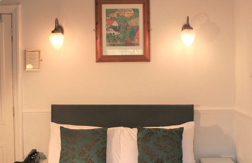 Exeter Hotel | The Telstar