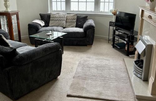 Melrose Casa | The Toll House