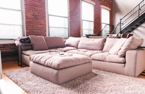 Wholesale District Apartamento | The Top Floor Penthouse 4 BR 3 Bath 2 000 Sq Ft