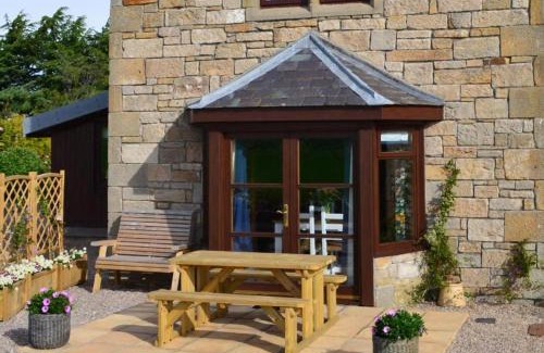 Forres Casa | The Tower, Moray Firth Holiday Home