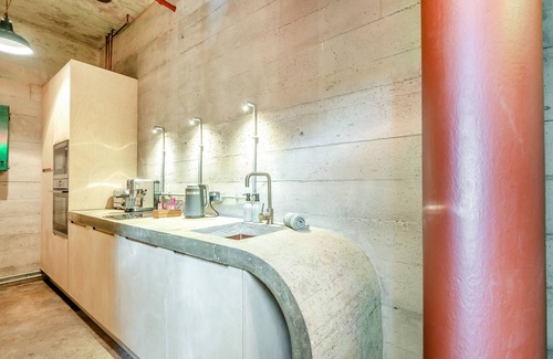 Pleasley Cabaña | THE TOWER, romantic, luxury holiday cottage in Bolsover