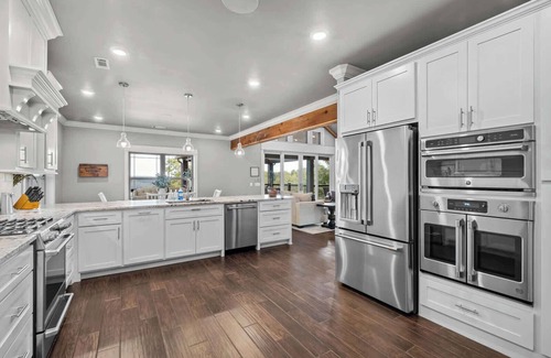 Garfield Casa | The Tree Top Serenity at Beaver Lake family