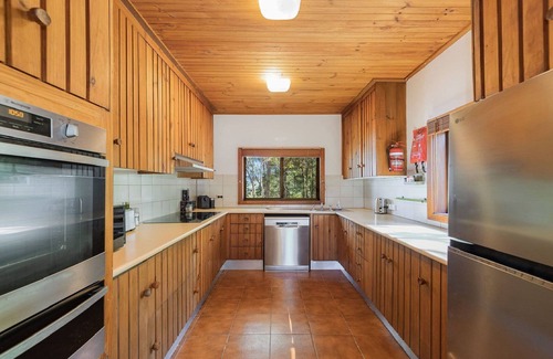 Killcare Casa | The Treehouse on Hardys by HolidayCo.