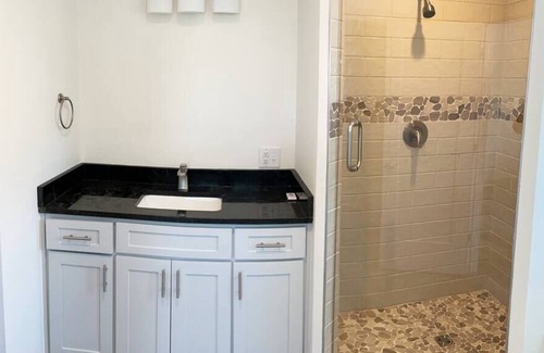 Lowell Casa | The Twin House Summar