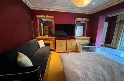 Garden Suburb Casa | The Twinz London