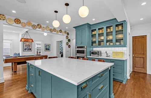 Asbury Park Casa | The Ultimate Beach House. Two blocks from Asbury Park beach! Dog-friendly.