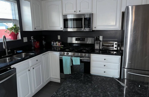 Reynoldsburg Casa | The Ultimate Mulligan Funhouse!