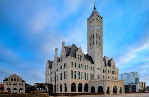 Downtown Nashville Hotel | The Union Station Nashville Yards, Autograph Collection