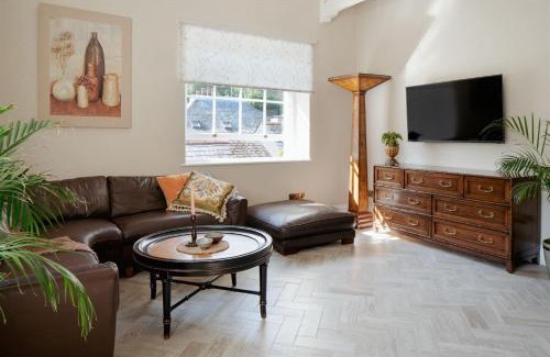 Ashburton Casa | The Upper School House