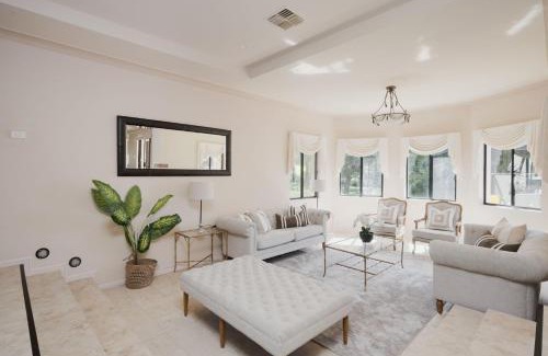 Mardi Casa | The Valley Way Luxury Estate