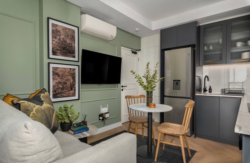 Flora Park Apartamento | The Valour Apartment | Signal Hill Views