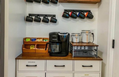 Providence Forge Casa | The Vibe: 3BR- Wedding-Ready Retreat with King Comfort & Fire Pit on 10 acres