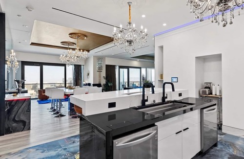 Las Vegas Apartamento | The VIBE PALMS PLACE PENTHOUSE
