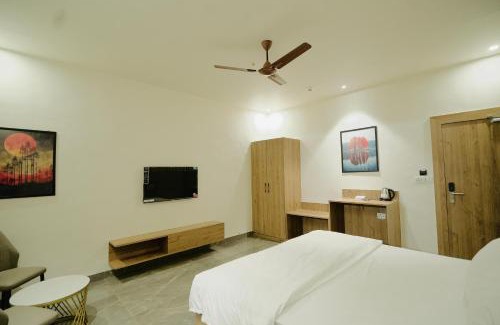 Jabalpur Hotel | the Vibez Inn Hotel