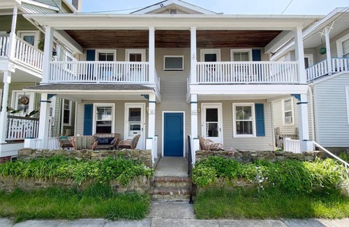 Bradley Beach Casa | THE VICTORIA & ALBERT. Perfect for Groups - 5 patios, BBQ, 10 Beach Passes.