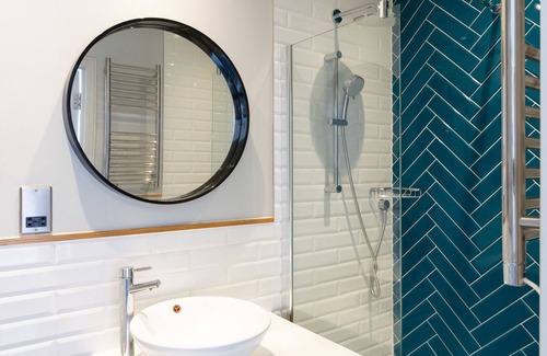 The Lane Hotel | The Victoria Inn